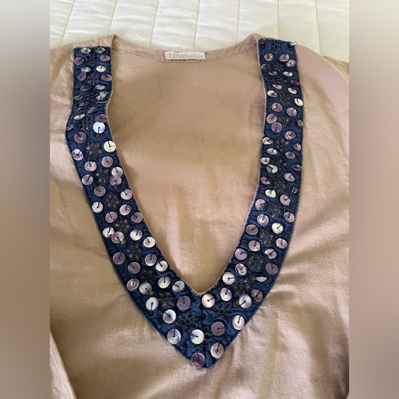 Tunic - Picture 2 of 2